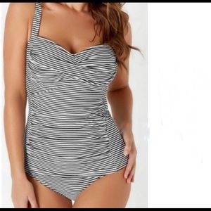 Bond Eye‎ Australian swimsuit